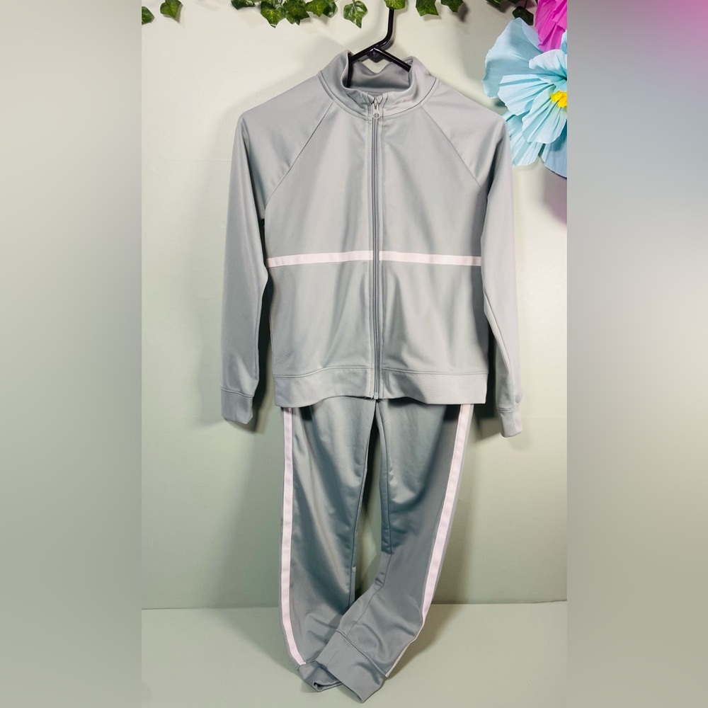 Green and whiteTracksuit